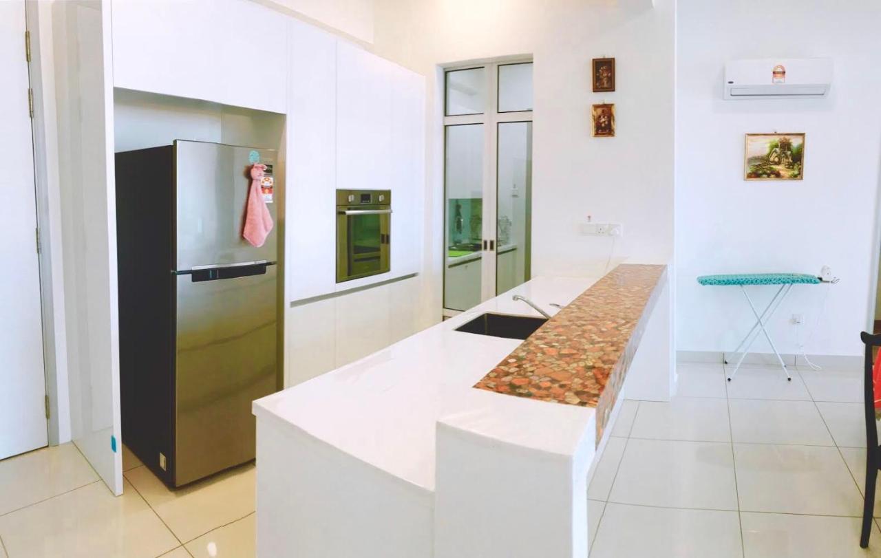 Luxury Seaview Family Suite By Little Cabin George Town Buitenkant foto